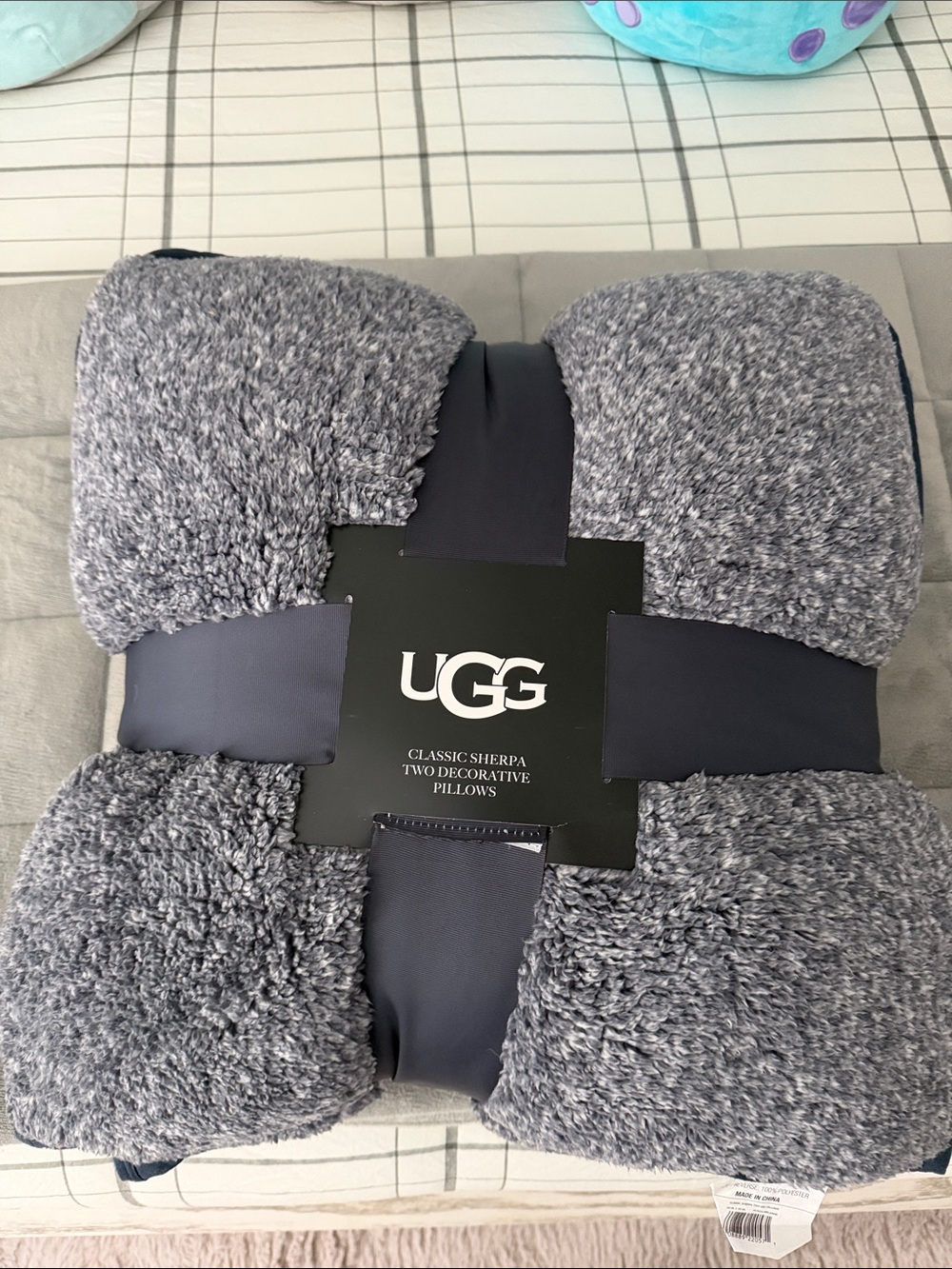 NWT UGG Classic Sherpa two decorative pillows